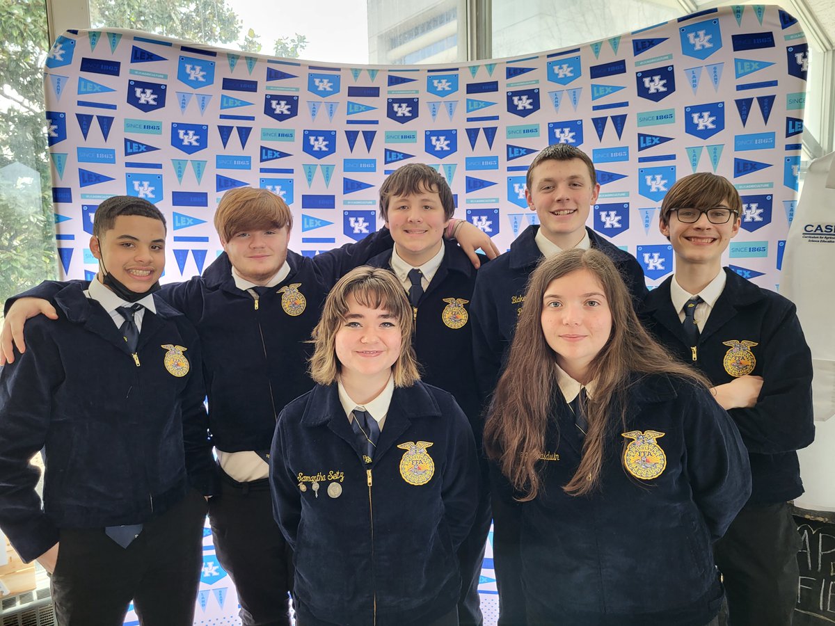 ParisFfa's tweet photo. These Paris FFA members competed last week at UK in the Bluegrass Region Impromptu Career Development Event.  Congratulations!!!

Camden Clark, Evan Tipton, Smantha Seitz, Gavin Brown, Blake Dailey, Haleigh Baldwin, and Luke Emmons https://t.co/fXJsc9nZam