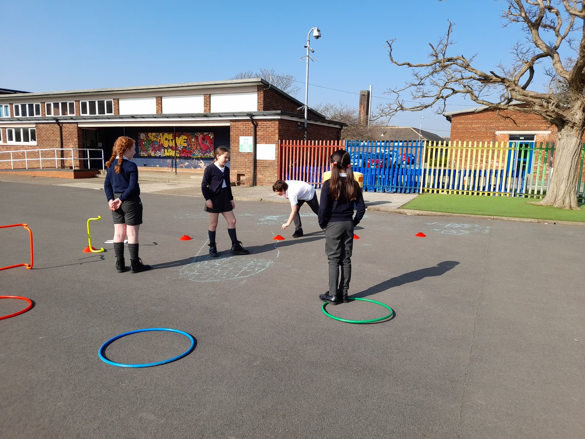 BPSHull's tweet image. As scientists, Year 5 created their very own outdoor gyms as part of #BritishScienceWeek2022. The children thought about how we can make sure we grow healthily by taking part in a range of exercises to benefit our minds and bodies. #BPSScience