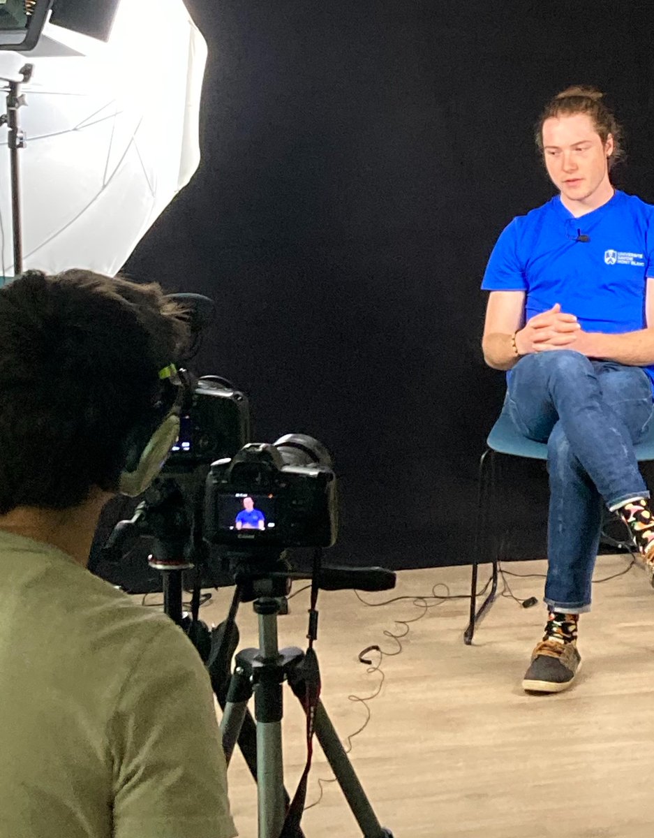 Webdoc sur l'avenir du #tourisme en Région Auvergne-Rhône-Alpes portés par les 4 pôles universitaires de la région. Les étudiants de l'<a href="/Univ_Savoie/">UnivSavoieMontBlanc</a> investis sur les projets portés par le <a href="/ptmi_usmb/">Pôle Tourisme de l'Université Savoie Mont Blanc</a> témoignent de l'apport de ces sujets concrets de territoire pour leur avenir.