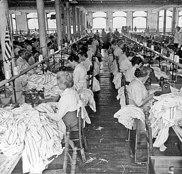 RWDSU's tweet photo. Today, we commemorate the 111th Anniversary of the Triangle Shirtwaist Factory Fire. 

#WeRemember and honor the 146 mostly young immigrant lives lost that day by continuing to fight for a safe workplace for all workers. 

We will never forget. #Triangle146 https://t.co/bYCq8DGXuF