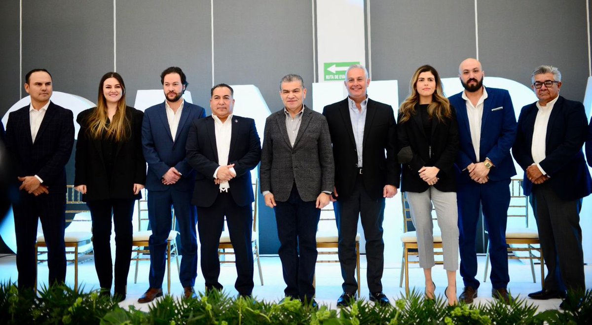 El mayor de los éxitos para el presidente de <a href="/caniractorreon/">Canirac Torreón</a> Guillermo Martínez y su nueva mesa directiva en la toma de protesta para el periodo 2022-2023. ¡Enhorabuena para toda la industria gastronómica! 🧑🏻‍🍳