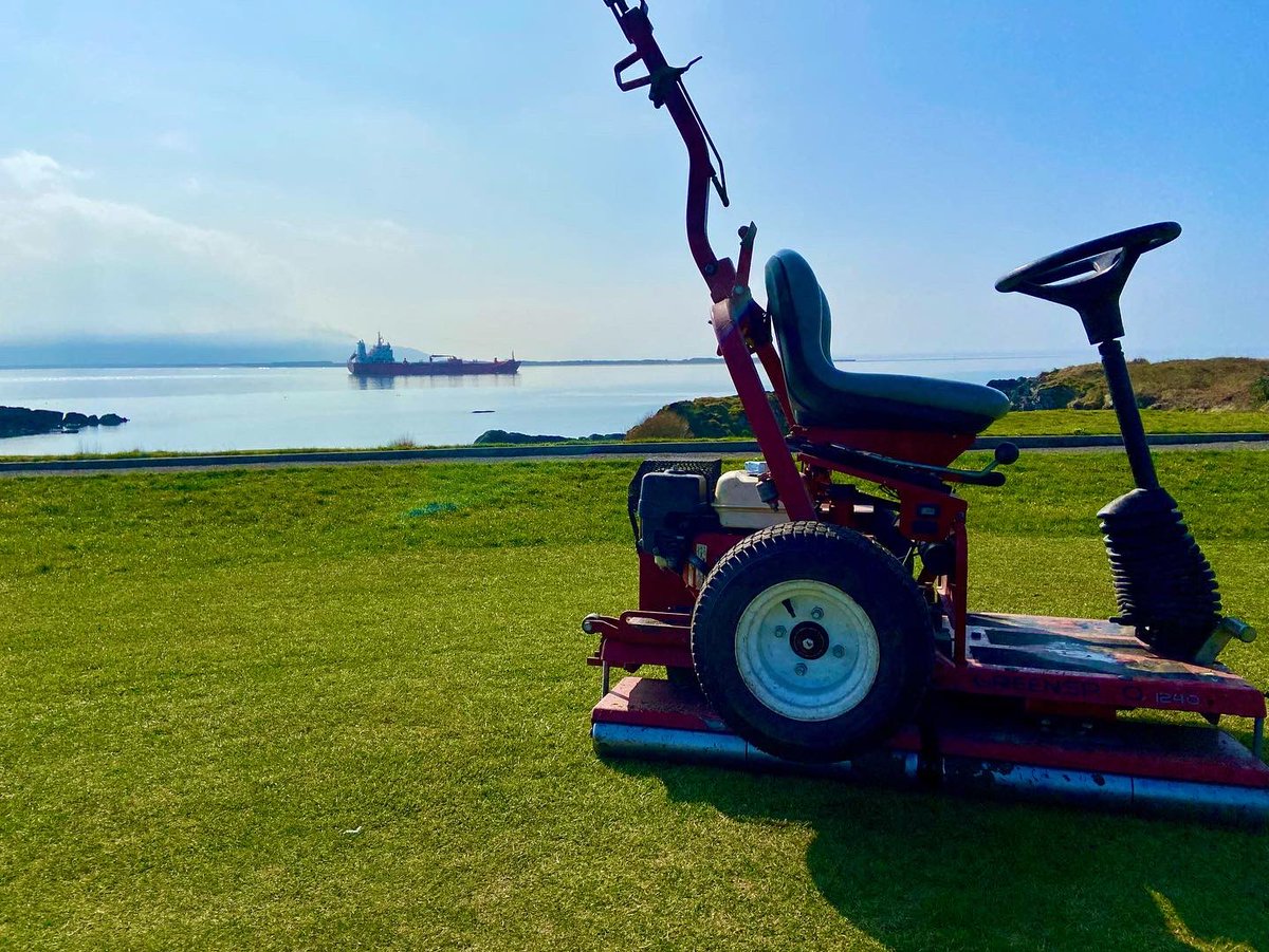 3Andybarr's tweet photo. Another beautiful Friday at Greencastle Golf Club ⛳️ 
#discoverydonegal #wildaltanicway #greenkeepingireland #toro #boat #views @LiamOKane2 https://t.co/nFwoQnsiuT