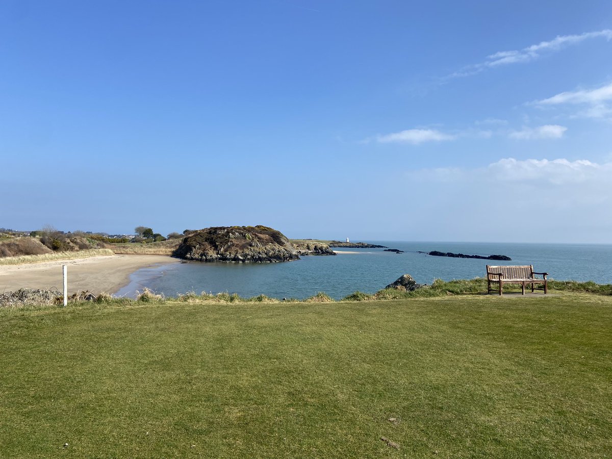 3Andybarr's tweet photo. Another beautiful Friday at Greencastle Golf Club ⛳️ 
#discoverydonegal #wildaltanicway #greenkeepingireland #toro #boat #views @LiamOKane2 https://t.co/nFwoQnsiuT
