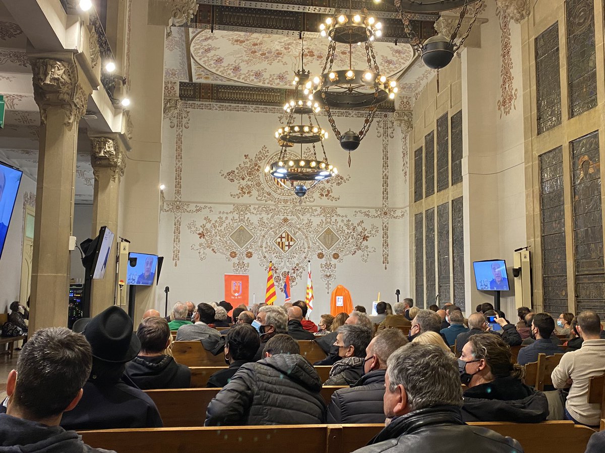 Moltes felicitats al <a href="/SEMercatNou/">Mercat Nou Magòria</a> per la celebració del seu 75è aniversari a la seu <a href="/BCN_SantsMont/">Districte de Sants-Montjuïc</a> Un club exemple de convivència i educació en valors. Per molts anys 🎂🎂