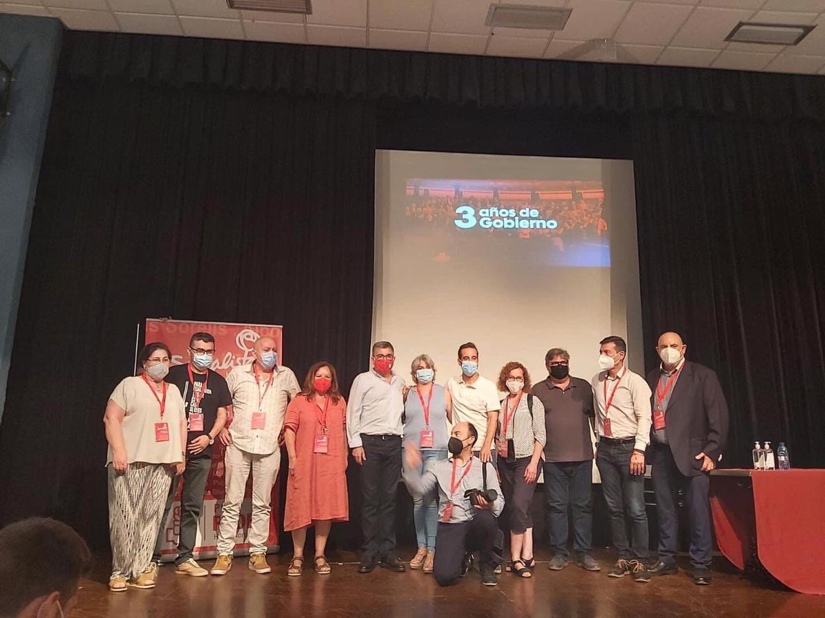 Pspvhn's tweet photo. Nuestro reconocimiento @JuanCFulgencio y a la CEC de l’ Horta Nord por su compromiso y trabajo Mañana 26 de marzo en Massalfassar darán paso a la nueva ejecutiva y al nuevo secretario general, @vorosoler        https://t.co/VuOQBuFXsX https://t.co/c7IhGc5dI1