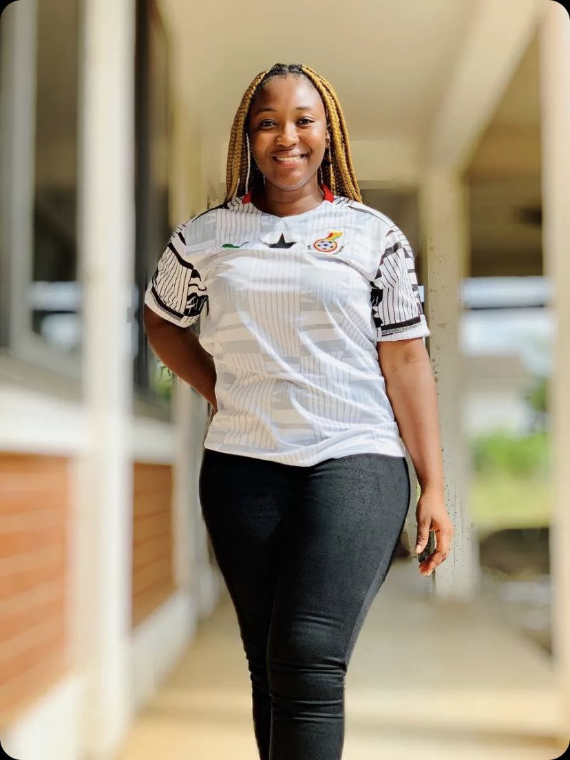 Qatar World Cup African Qualifiers 2022 between Nigeria and Ghana in a bit.

- Like for Super Eagles 🦅 of Nigeria
- Retweet for the Black Stars ✨ of Ghana
#GhanaVsNaija #GHANIG #ghanavsnigeria