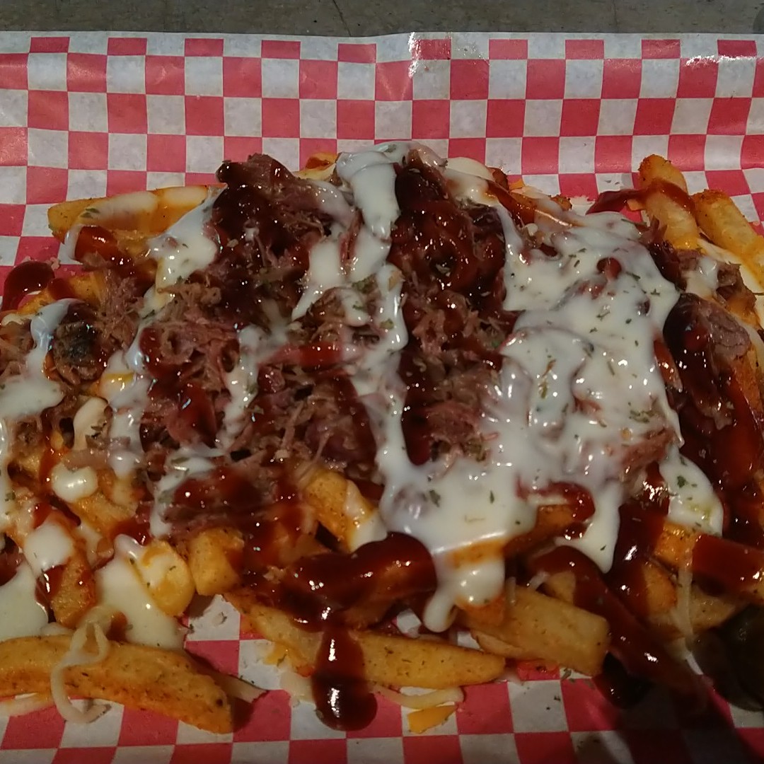 Do you want your loaded turkey fries w/ or w/out pickled jalapeno peppers? 🍟🔥