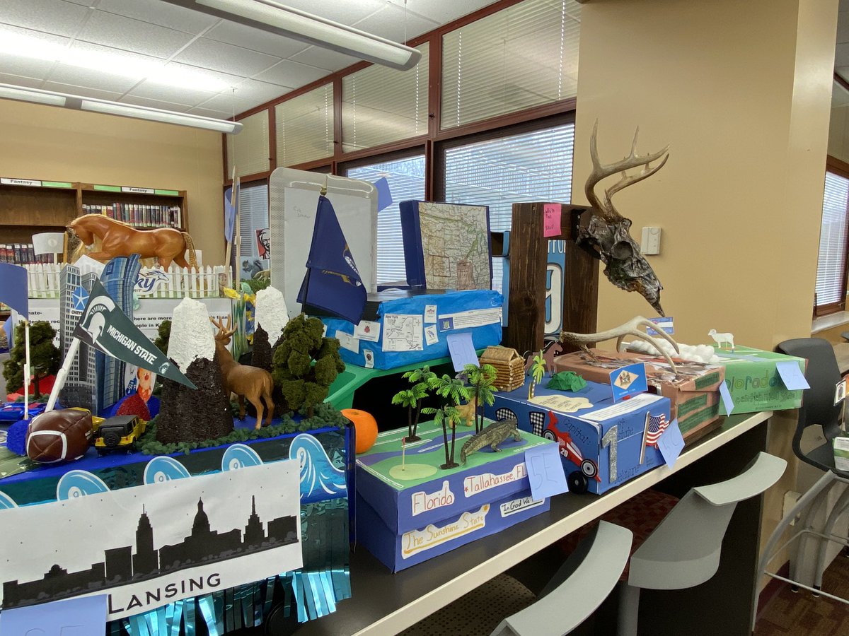 MrChuckLo's tweet photo. Super proud of my students for going above and beyond on their State Parade Float project!  Students took the challenge and produced some amazing work!  Overly proud today!  Here are some examples! https://t.co/koGmujmPBo
