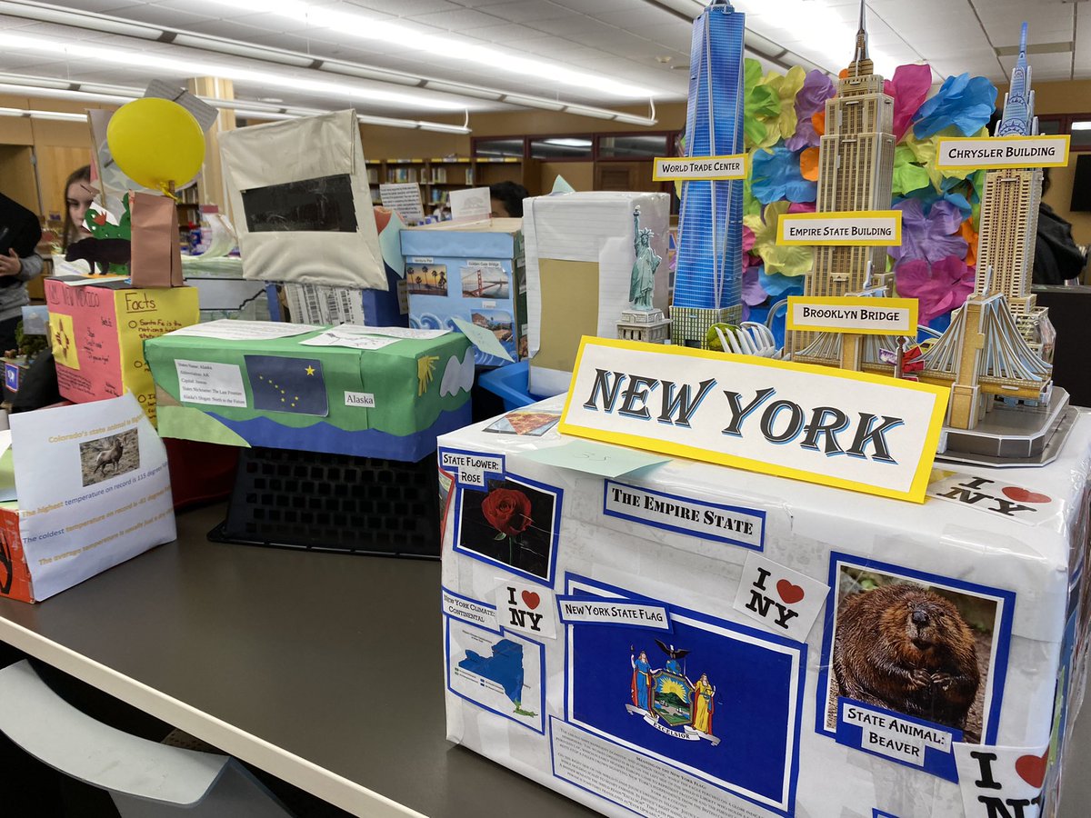MrChuckLo's tweet photo. Super proud of my students for going above and beyond on their State Parade Float project!  Students took the challenge and produced some amazing work!  Overly proud today!  Here are some examples! https://t.co/koGmujmPBo