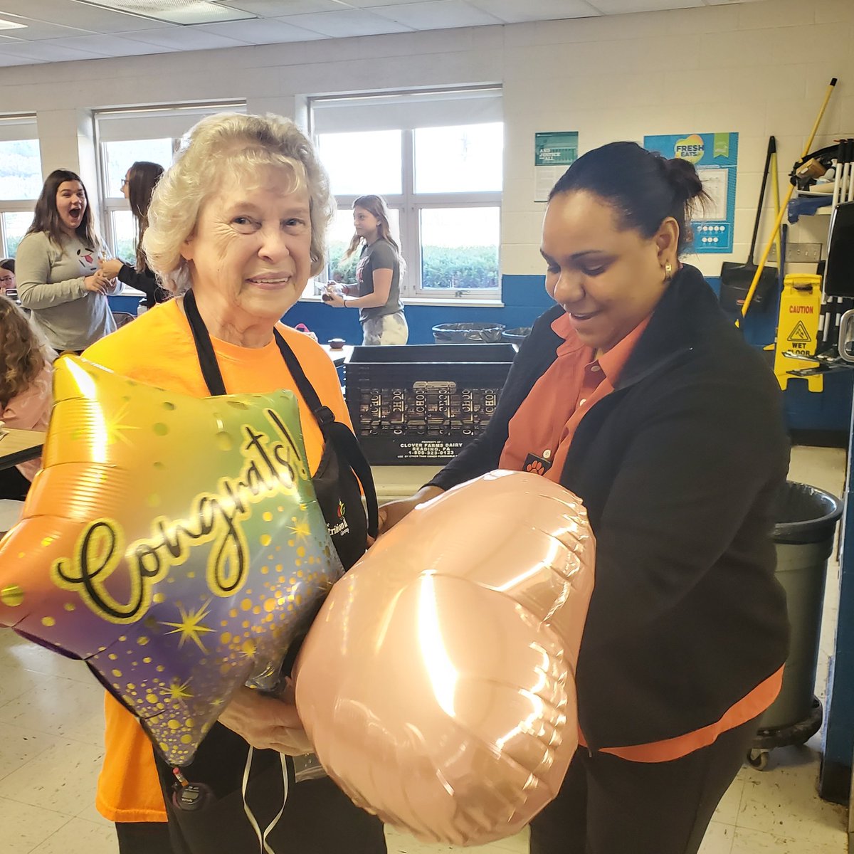 TNG_Hazleton's tweet photo. TNG cares in Hazleton.. Drums Elementary Middle School celebrates Bernice a dedicated, thoughtful employee who shows compassion to all coworkers, students and staff. Way to go Bernice! #TNGCares #MakeItHappen#HASD https://t.co/ONxVTaiMtL