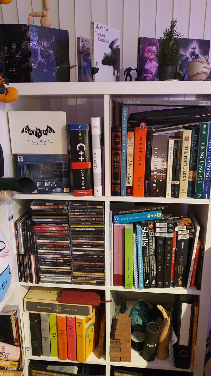 Bei weitem keine 20k Bücher, aber der alte mann fragt nach Sammlungen, also hier auch meine kleine Sammlung 
#GronkhTV
