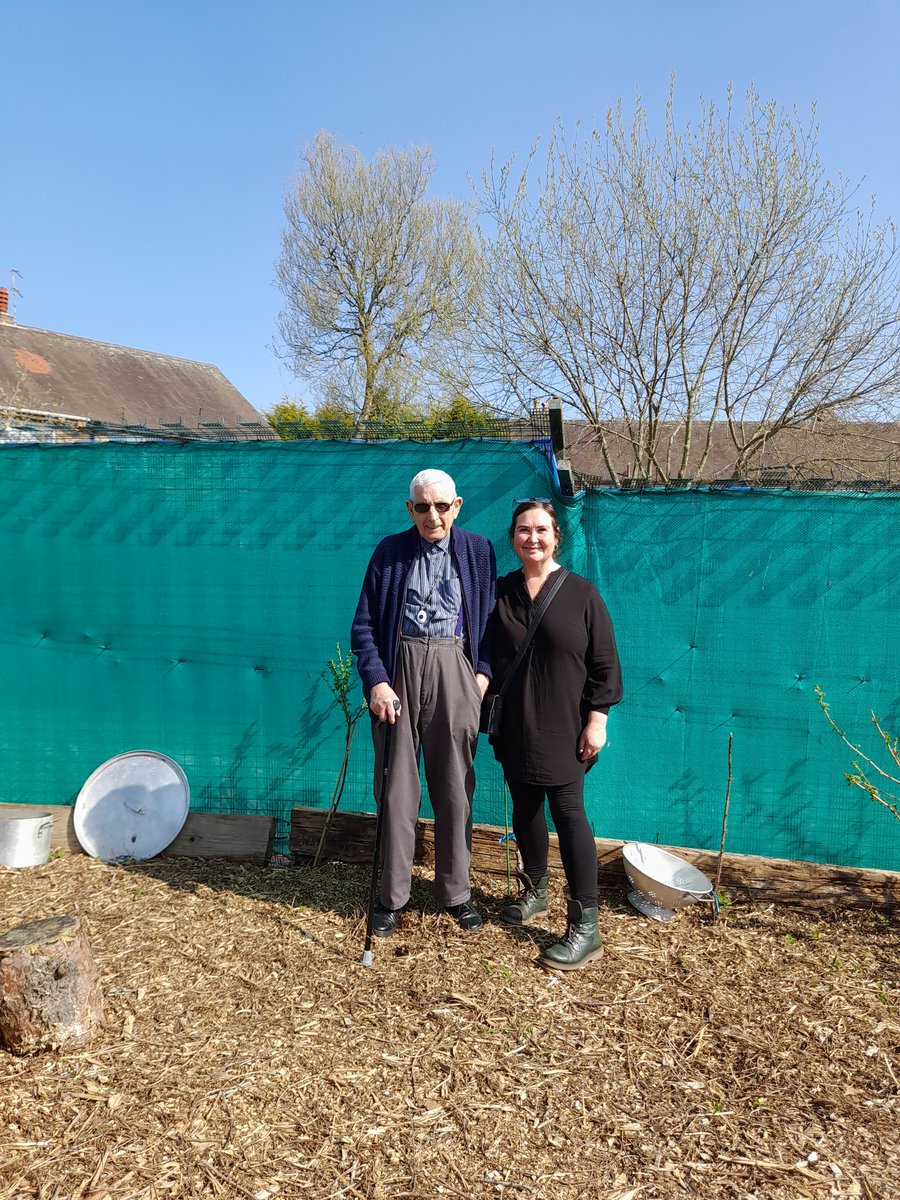 local_plot's tweet image. Today, our friend Harry Hughes was finally able to visit the Greenfingers Allotment Plot after watching it develop over the past 4yrs. Harry donated young fruit trees here and to @FriendsDrive. Covid guidelines prevented him visiting but today he did &amp;amp; gave us a glowing report.