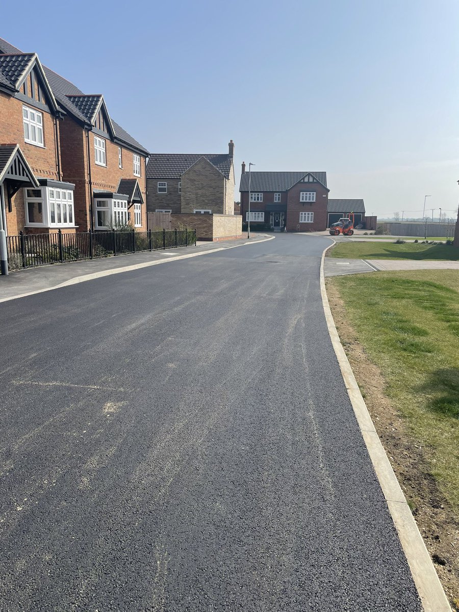 2022 seems to be the year of second stage works. 
Working for @DCCommercial01 this site is in Bardney for <a href="/chestnuthomes/">Chestnut Homes</a>. 
Wonderful spring weather helps make everything easier.