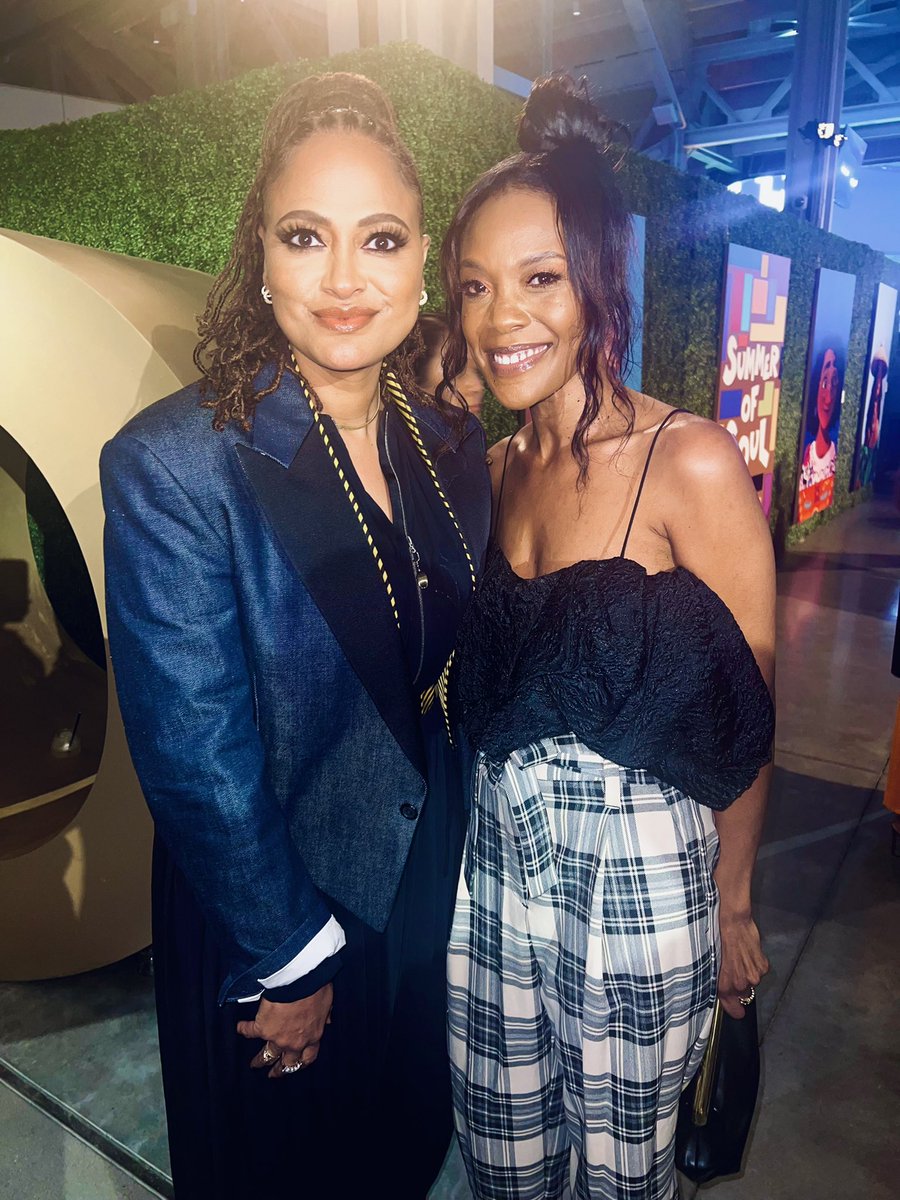 mdotperiod's tweet image. So honored to be apart of the #ArrayCrew and finally meet the brilliant woman who created it @ava #Oscars