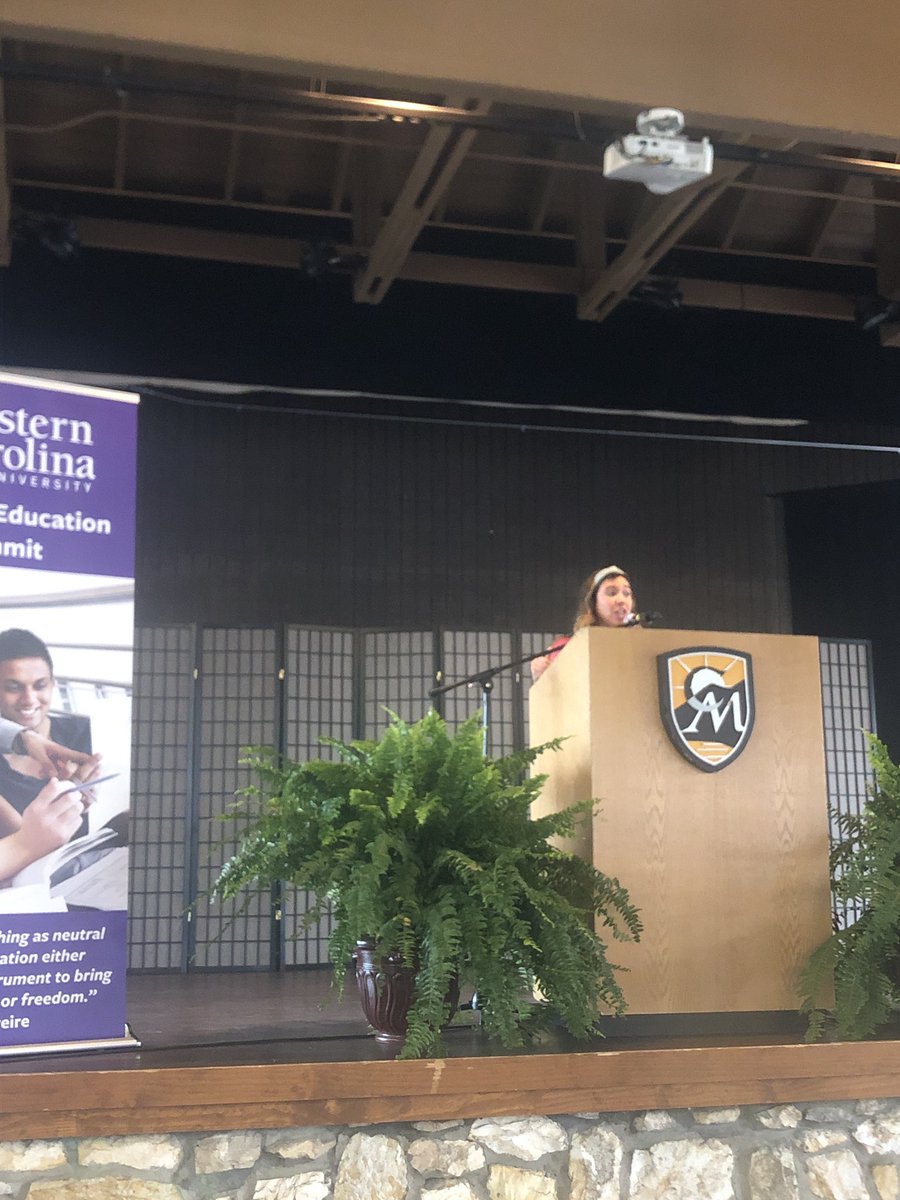 Language exclusion-> language tolerance -> language access -> language Justice 

Where students can mesh together all of their languages their identities and all of it be considered academic. <a href="/LoidalyMarie/">Dr. Loidaly González-Rosario</a> @wcu_ceap 

More 2 language than white standard English. #WCU_EquitySummit