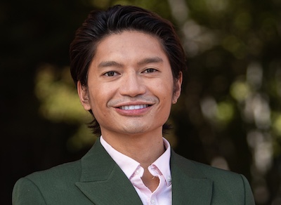 USCAlumni's tweet photo. Michael C. Paranal MBT ’06 is a firm believer in lifelong learning. The @USCMarshall alum returns to USC to give his students real-world insights. #USCAlumni #FightOn #uscapaa 

https://t.co/TRZ1R0bqp2 https://t.co/dnA5fknR1L