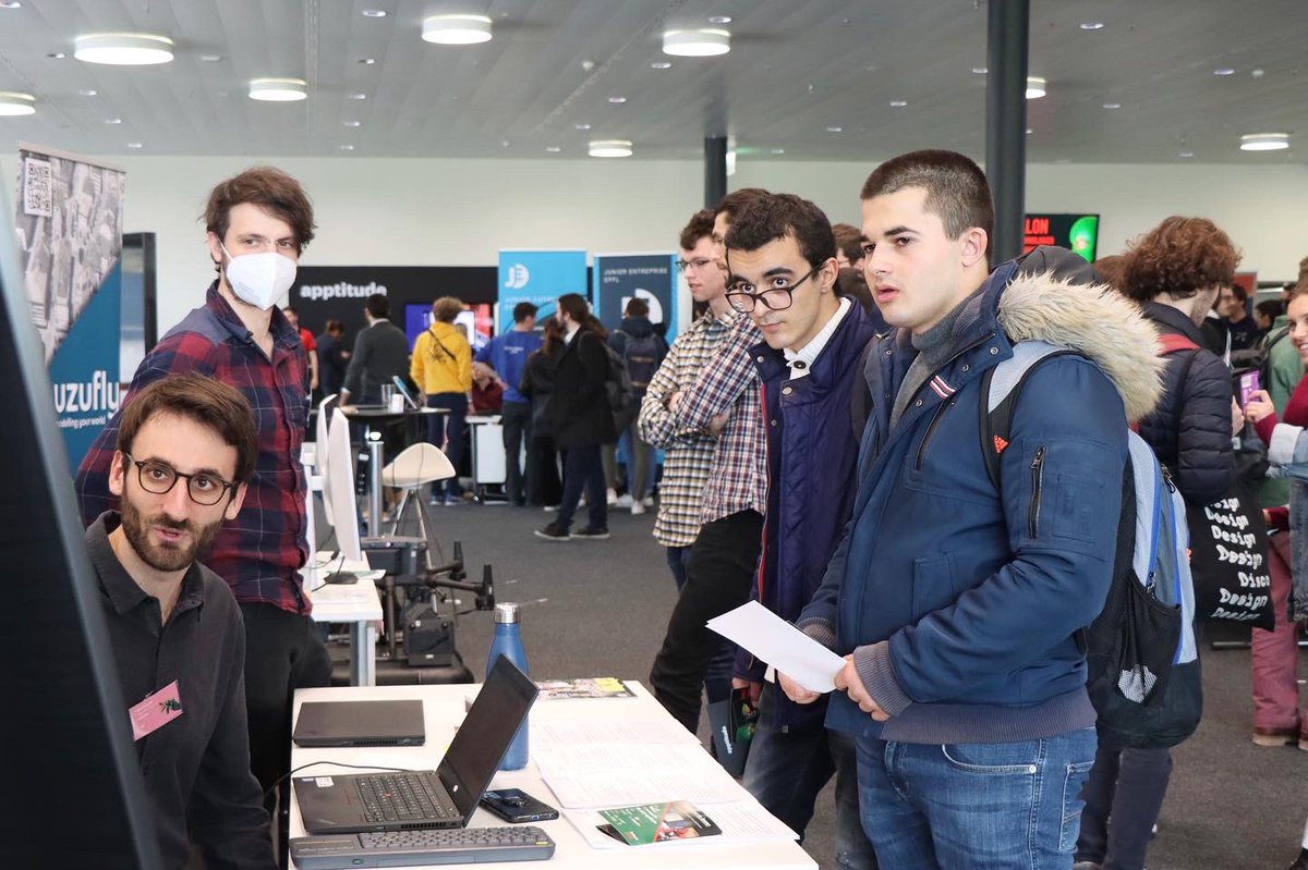 Pour sa 9ème édition, le salon du STIL était enfin de retour en personne ! Nous espérons que vous avez fait de belles rencontres et découvertes !

So great to be back in person for the 9th edition of STIL ! We hope you enjoyed talking with our exhibitors and learning new things !