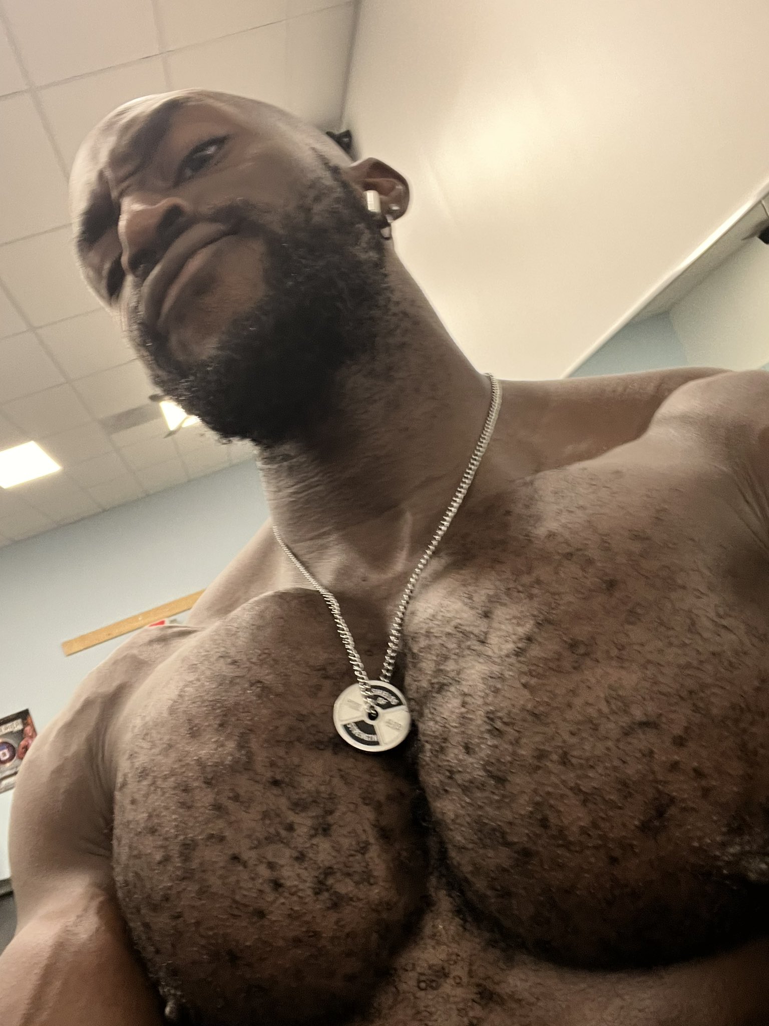 Fine boy, no pimple!!! on X: Hairy den a mug t.co9Qg0sUadRg  X