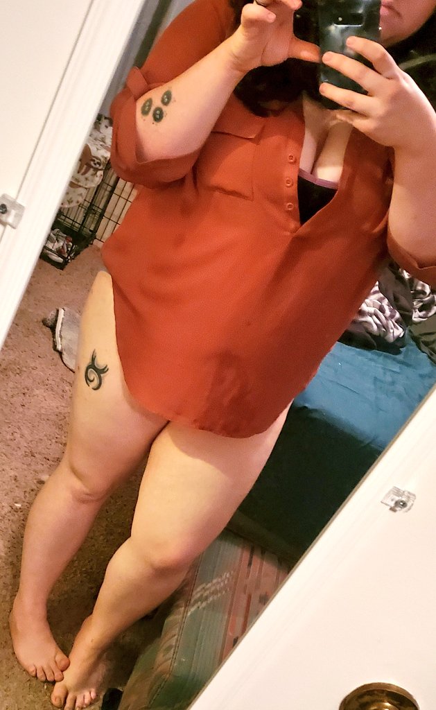 ChubbyRebel5's tweet photo. I been on a break 😅 but I'm feeling good and sexy now 😉 Been working on myself 😍 If you want to give me a sub on of here is the link! https://t.co/DPknTI6FgV https://t.co/iGFtSh0qeD