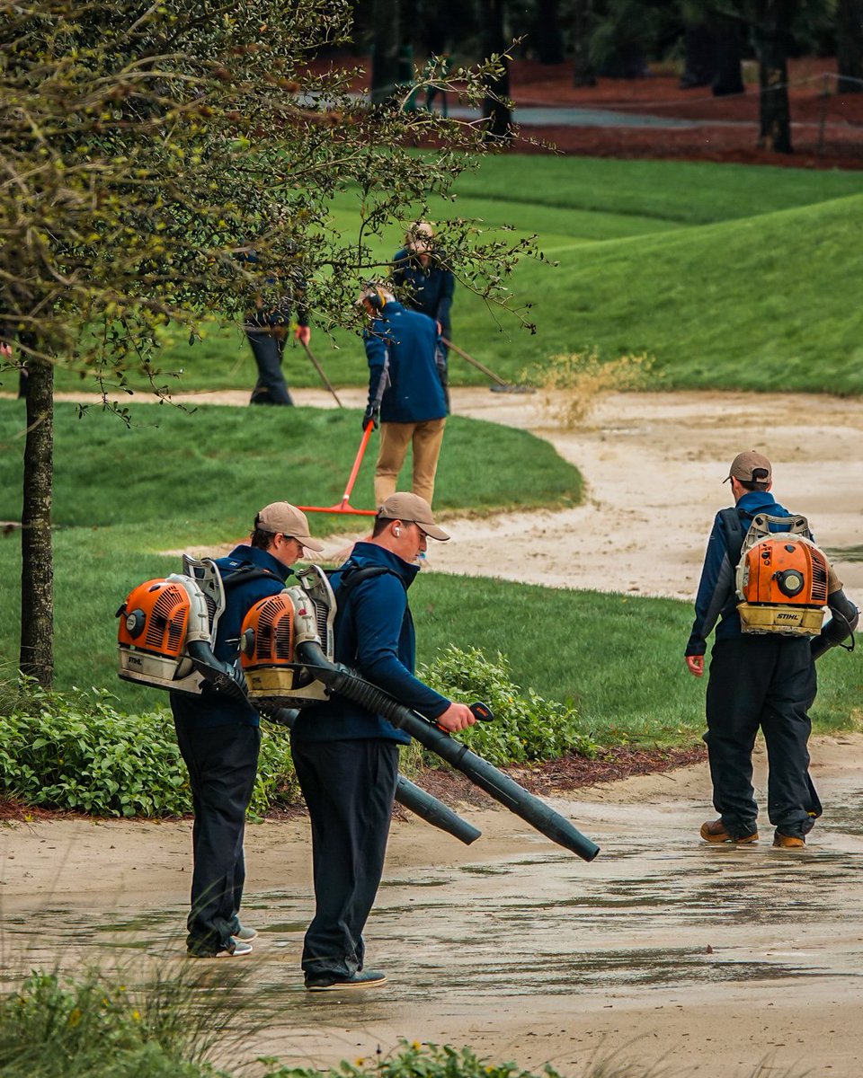 THEPLAYERS's tweet image. This crew 💯

There aren’t enough words to say how thankful we are for our agronomy team.
