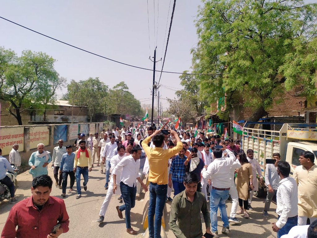 MlaGohad's tweet photo. आज ब्लॉक कांग्रेस कमेटी गोहद द्वारा के नगर प���लिका गोहद का स्थानीय समस्याओं को लेकर के धरना प्रदर्शन घेराव किया गया जिसमें कांग्रेस पार्टी के कई जिम्मेदार व जवाबदार नेता साथी उपस्थित रहे। सभी का बहुत बहुत धन्यवाद/
@INCMP @MANSING04895377 @jarariya91 @digvijaya_28 https://t.co/xENdEV1tlU