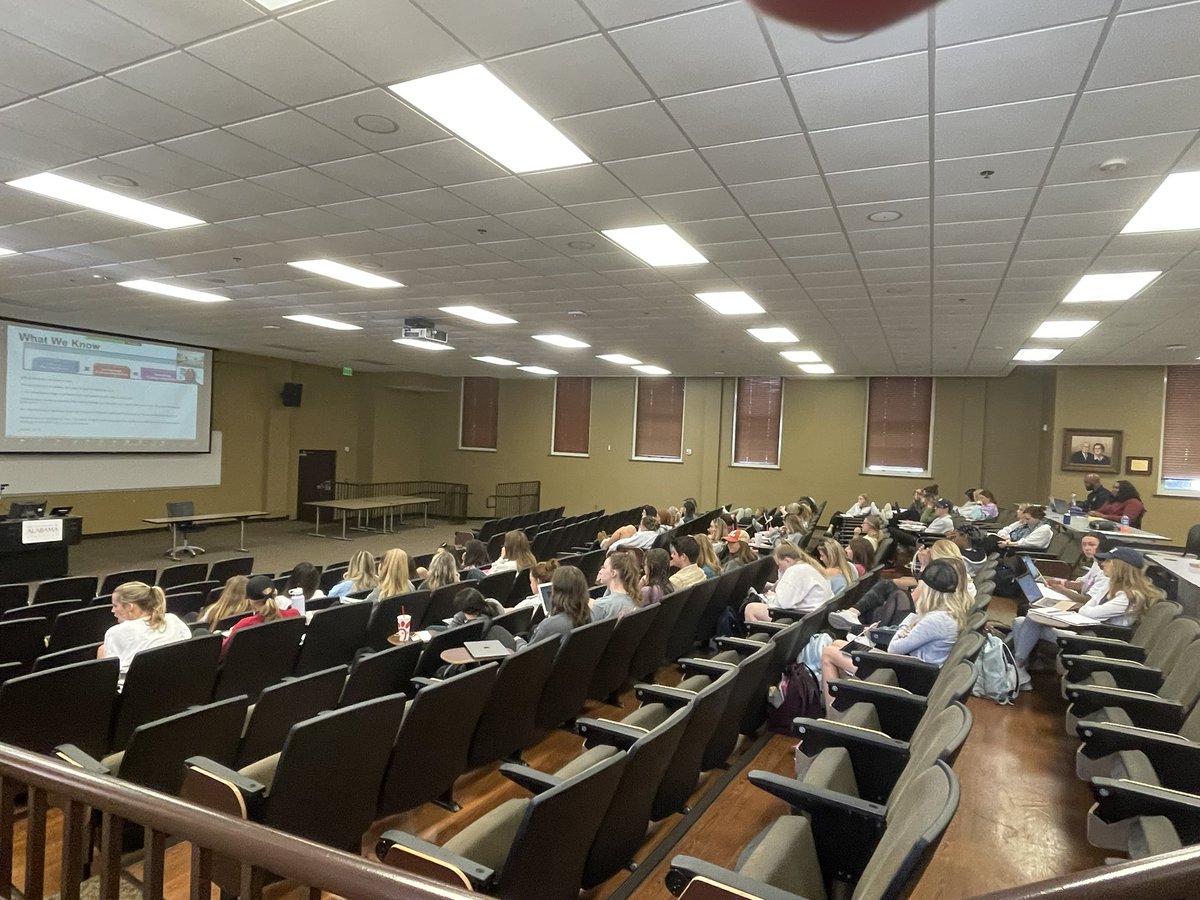 UofARIC's tweet photo. Thank you to Dr. Tiffany Davis @Alabama_Reading for sharing information about the Alabama Literacy Act with 70 preservice students at The University of Alabama this afternoon! @UA_EDU_ @AlabamaAchieves #neverstoplearningAL https://t.co/UpSiK50eVz