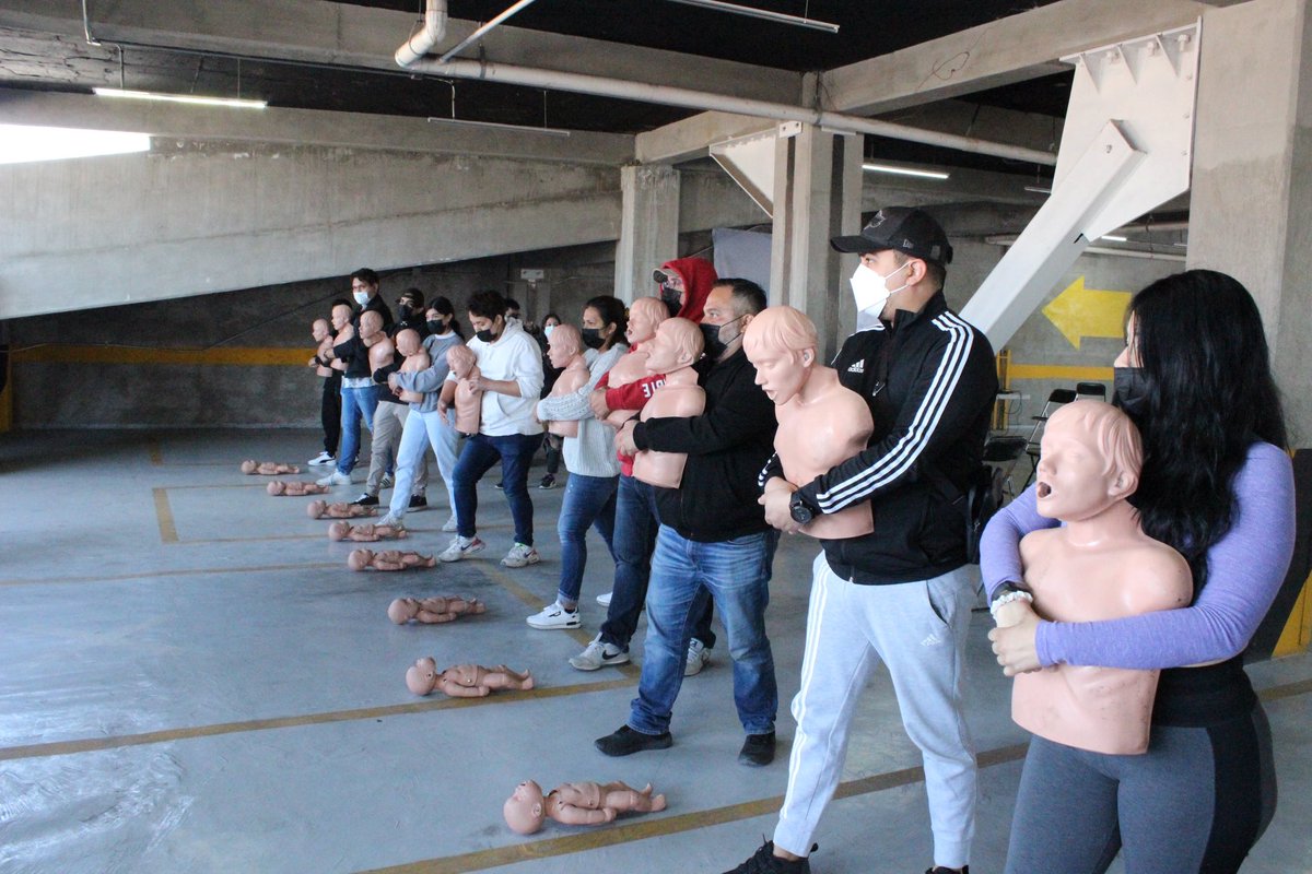 pcmqro's tweet photo. ⛑| El día de ayer realizamos #CursoIntegral de #ProtecciónCivil 🧯a locatarios de Plaza de la Tecnología. 📍
Es capacitado es de suma importancia en la prevención y mitigación de accidentes. #ProtecciónCivilLoHacemosTodos ⛑
📲 https://t.co/49JkyPvxxo https://t.co/3FHtLhRuTv