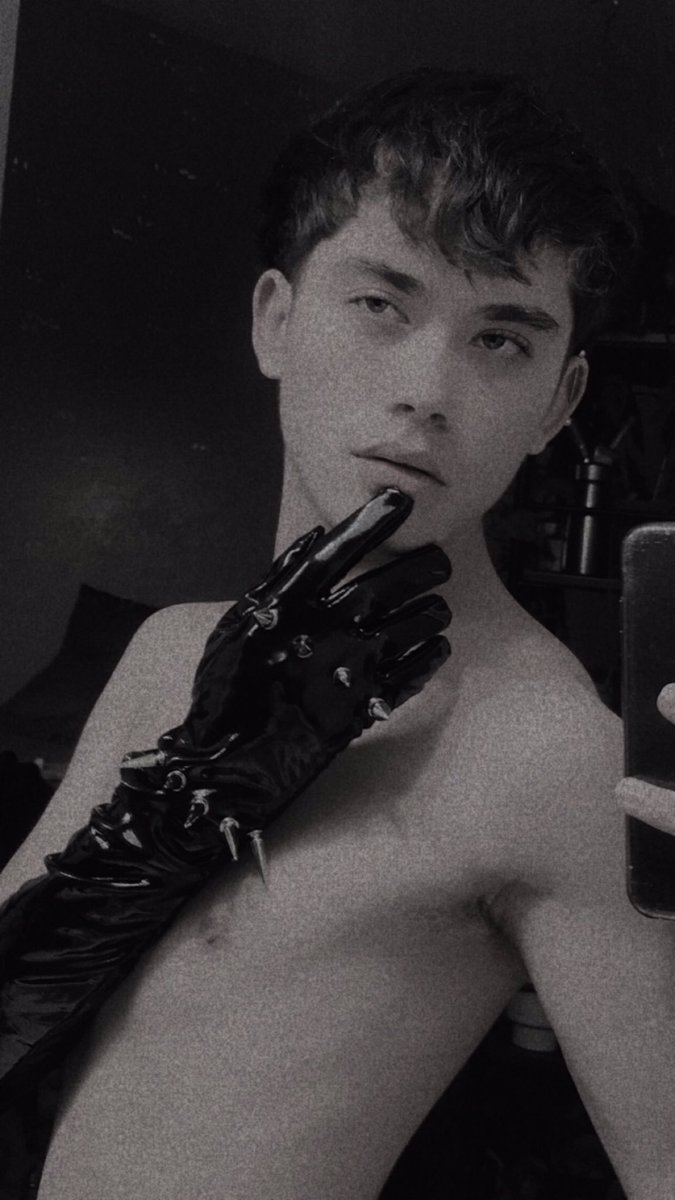 don’t be scared boy eat it up