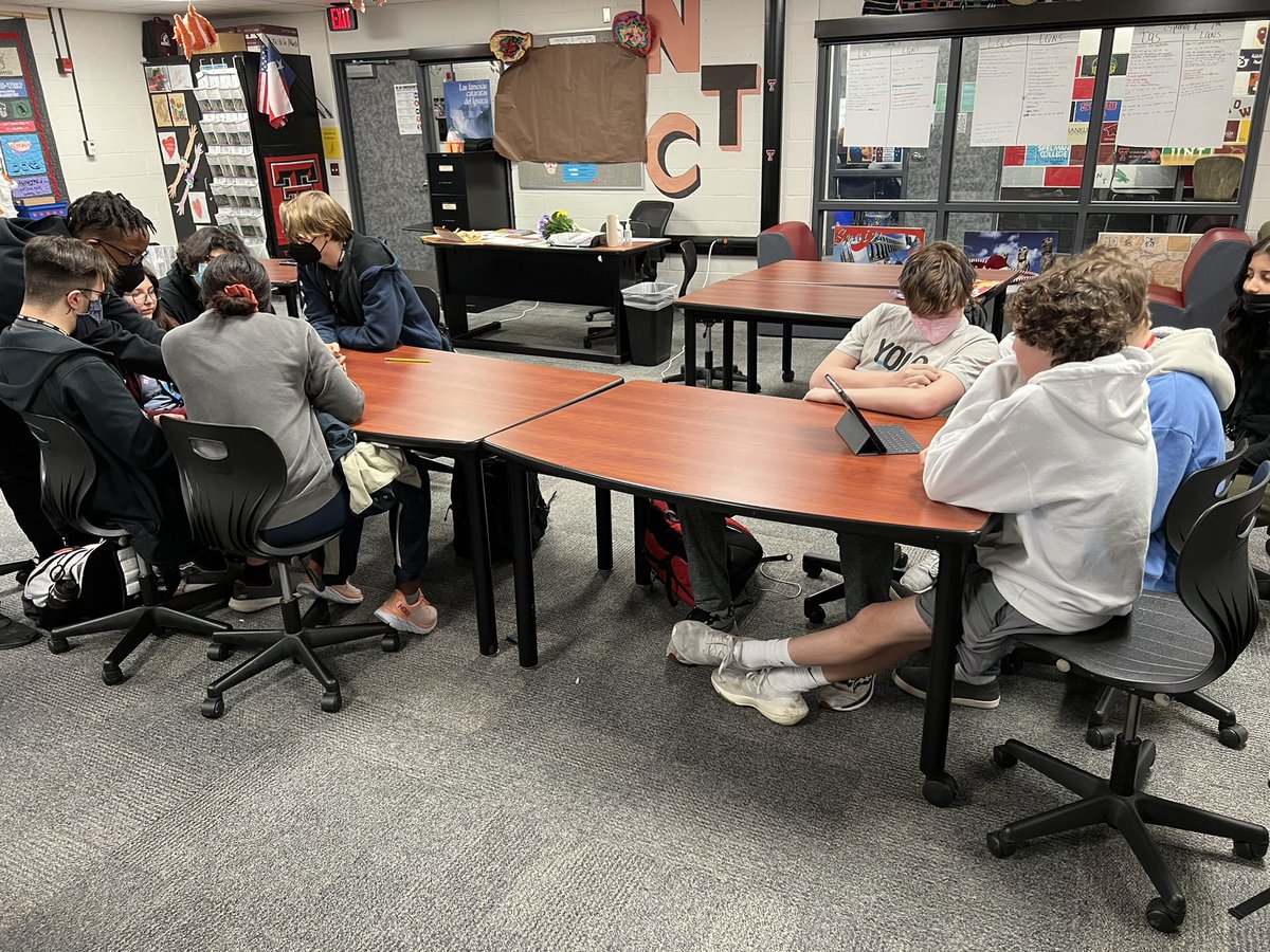 MarkGranado2's tweet photo. @NewTechCoppell learners practiced their verb conjugation using Battleship in Conjuguemos in the Spanish I &amp; 3 March Madness Tournament. #nthctribe https://t.co/Ezo46OSU4n