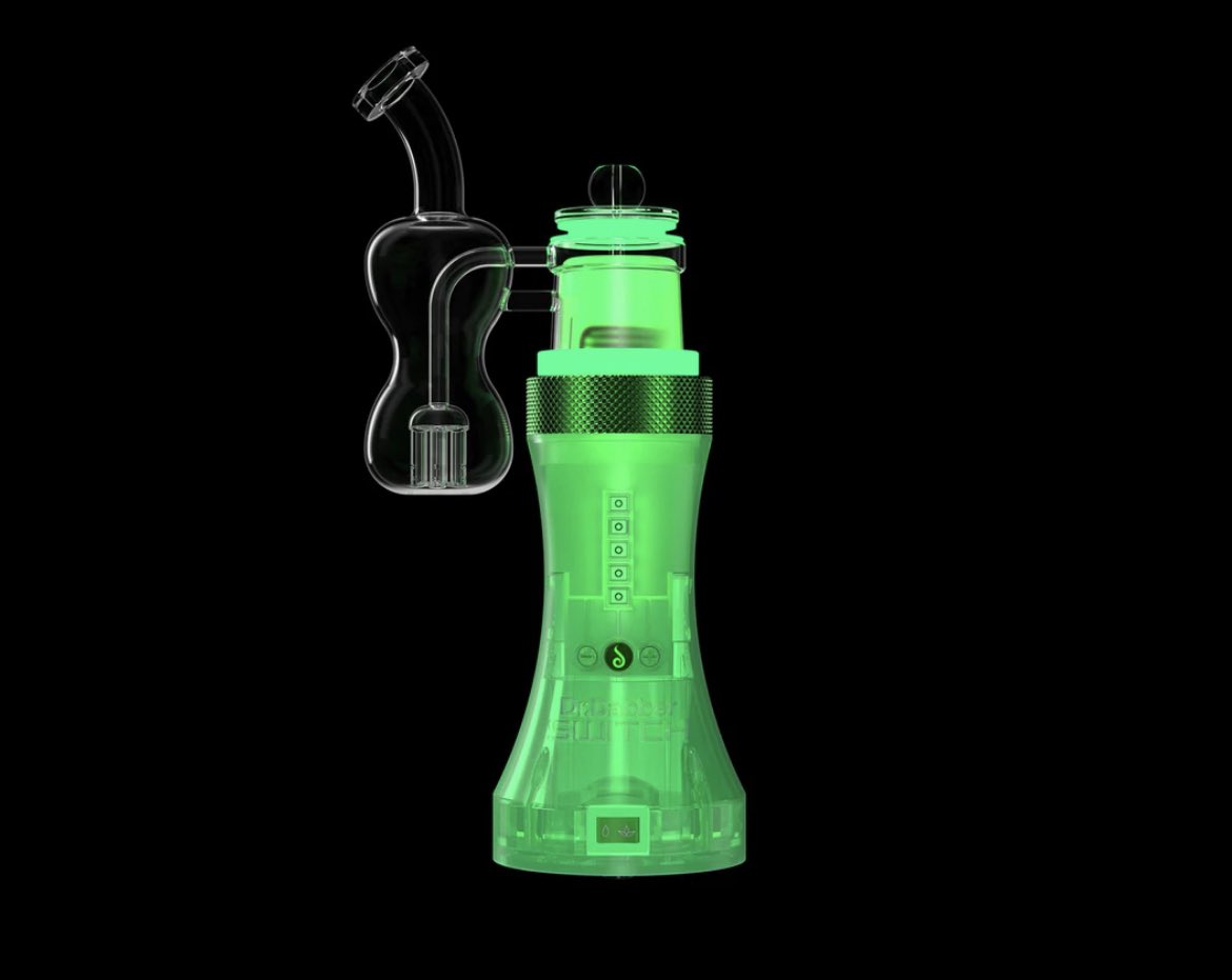 To celebrate our bud reveal, we'd like to officially announce our partnership with <a href="/DrDabber/">Dr.Dabber</a> ! 💚
 
Known for their award-winning smoking products, we see them as a perfect fit to our community. The exact benefits to our holders are announced in the Look Labs Discord.