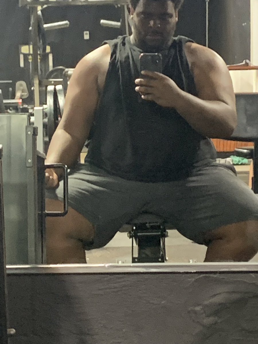 zyione2's tweet photo. I will be the greatest Oline man that ever played the game of football stamped💪🏽🔥🦍 https://t.co/YDZqJvGHDj