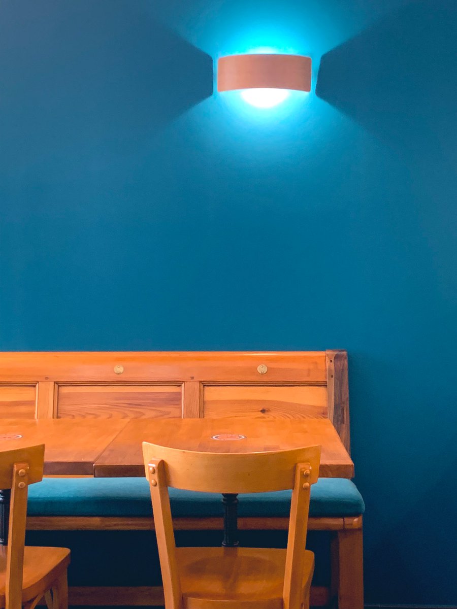 #Toulouse NEW ! Petit nouveau tout beau coffee-shop place du Salin, cherchez le logo🧡
À noter le très très bon café made by <a href="/hayuco_coffee/">Hayuco Coffee</a> ☕️👌☺️

Prochaine visite, je goûte le «nitro»💣