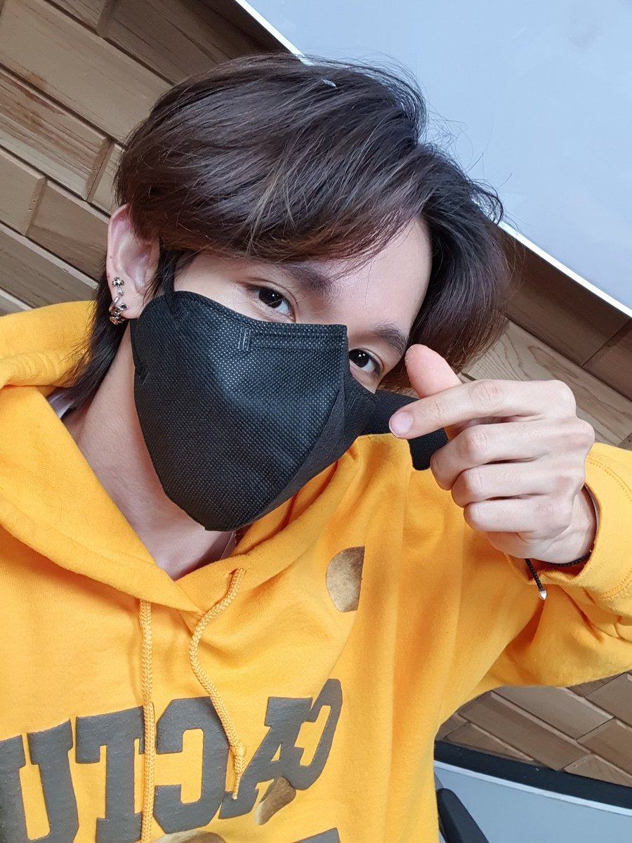 rnus_arirang's tweet photo. 220325 Radio'n Us

Chillax'n Us time‼️
DJ @SAMUEL_twt_ and WOORI ❤️‍🔥❤️‍🔥

#ARIRANGRADIO #RADIONUS #RNUS
#아리랑라디오 #라디온어스
#Samuel #사무엘 https://t.co/ybKOWXuJKZ