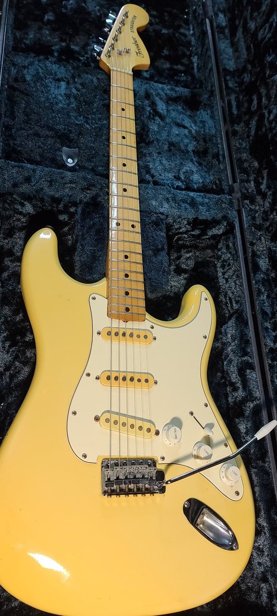 kissy_web's tweet photo. マイギターコレクション
Fresher Straighter
#my_guiter_collection
#fresher
#Straighter
#2期ロゴ
#japan_vintage
#mij
#guitar
#guiterist
#ギターコレクター
#ギターマニア https://t.co/wh9YxWO4Gi