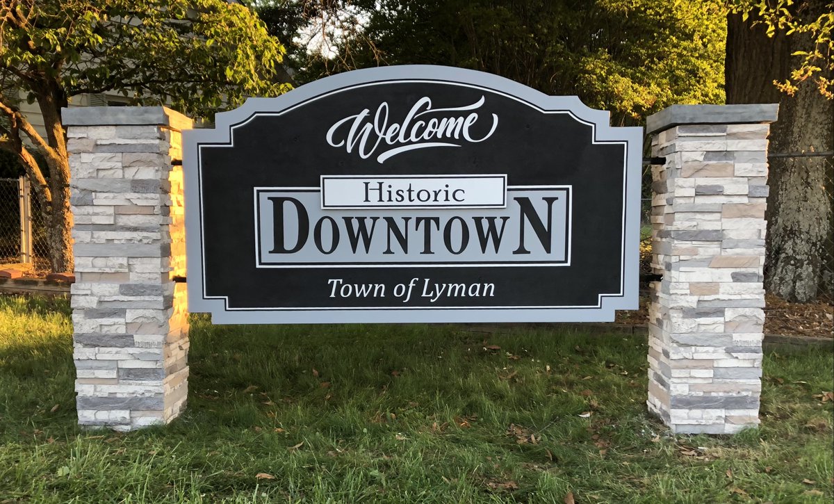 All it takes is a fresh coat of paint to make a custom sandblasted sign look fantastic. This project came out great! 

Share your custom paint project with us 👉 hubs.ly/Q016H_5N0

#signage #custompaint #spraypaint #Custompaint #PaintJob #Paint