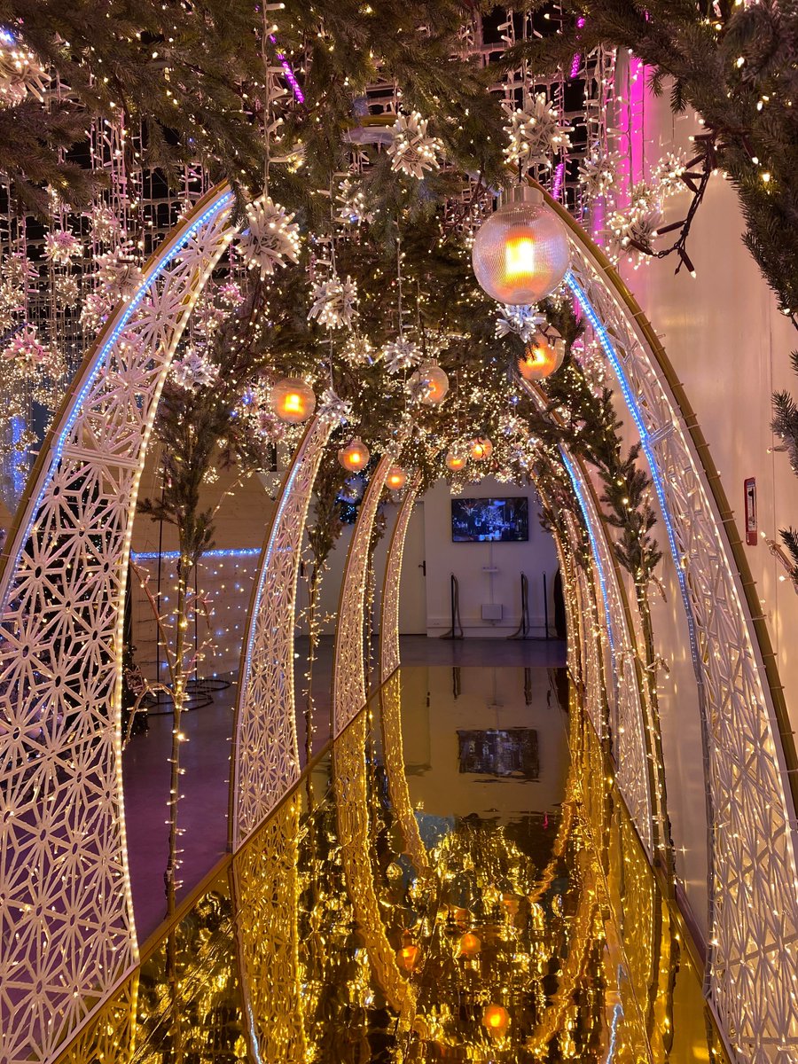 HTPYRO's tweet photo. Visite chez notre partenaire @blachereillum 📆Réouverture de notre #showroomilluminations en Septembre 2022✨#noël #decorationnoel #illuminations #htpcolorevosnuits https://t.co/qGTlMfQ4h6