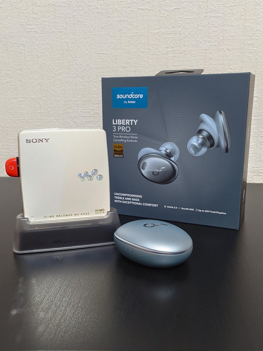 MiniDisc_wiki's tweet photo. Modern problems require modern solutions! u/Stuntman77 added a Bluetooth adapter to his MZ-EH50 as a simple way to go wireless.
.
.
.
.
.
#minidisc #minidiscplayer #💽 #sony #bluetooth https://t.co/0hIRwPgq9l