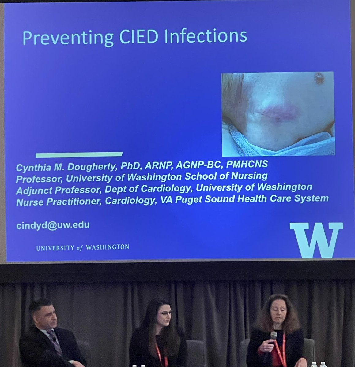 The further away a provider is from being an extracting EP, the more difficult it is ID an infxn ➡️ delayed extraction

Let’s involve ALL members of the team in ID a solution. Not just 🫀👩🏿‍⚕️
Let’s do it for the patients. 🏥💪🏾👫
#teamworkmakesthedreamwork 
#Treat2BeatCIEDInfection