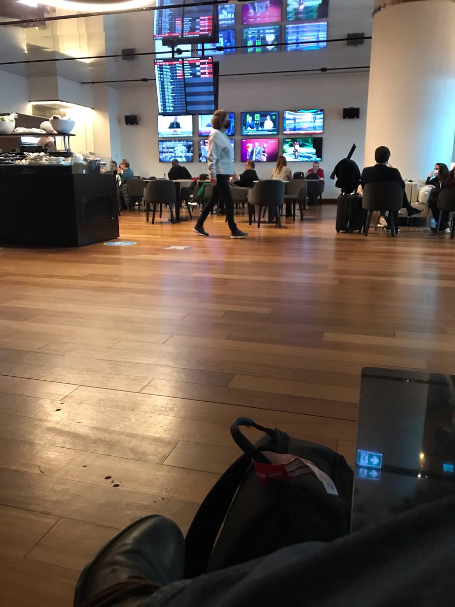 Mustafa_Diner's tweet photo. I'm at Turkish Airlines Domestic Lounge in Arnavutköy, Istanbul https://t.co/w9cVZ2F7oR https://t.co/gPomas1QF3
