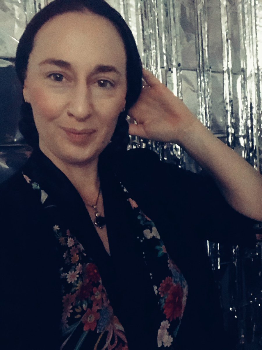 Happy Friday!! Yay!! 😊😃

#tgif #TGIF #friday #FridayFeeling #FridayVibes #indie #indieartist #singersongwriter #songwriter