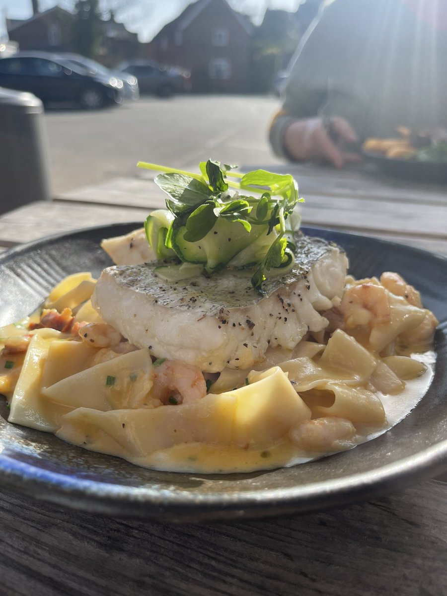 Steve Lomas (@547spl) on Twitter photo Awesome lunch again ๐๐ป<a href="/TheFoxNewbourne/">The Fox Inn Newbourne</a> <a href="/debeninns/">Deben Inns Ltd</a> #suffolkpub #countrypub #freehouse #suffolkfreehouse #realale Thanks again to all concerned. A real pleasure in the spring sunshine๐ Awesome lunch again ๐๐ป<a href="/TheFoxNewbourne/">The Fox Inn Newbourne</a> <a href="/debeninns/">Deben Inns Ltd</a> #suffolkpub #countrypub #freehouse #suffolkfreehouse #realale Thanks again to all concerned. A real pleasure in the spring sunshine๐