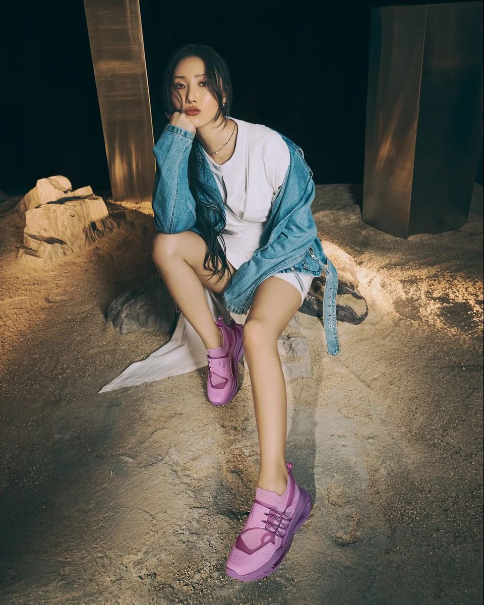 Hwasa_TH's tweet photo. IG POST — _mariahwasa (1/2)

#ASH #아쉬 #FUTURA100 #Ad 

🔗 https://t.co/py7Box4BlF

#ฮวาซา #HwaSa #화사 #华莎 #ファサ https://t.co/XOYwQFXROp