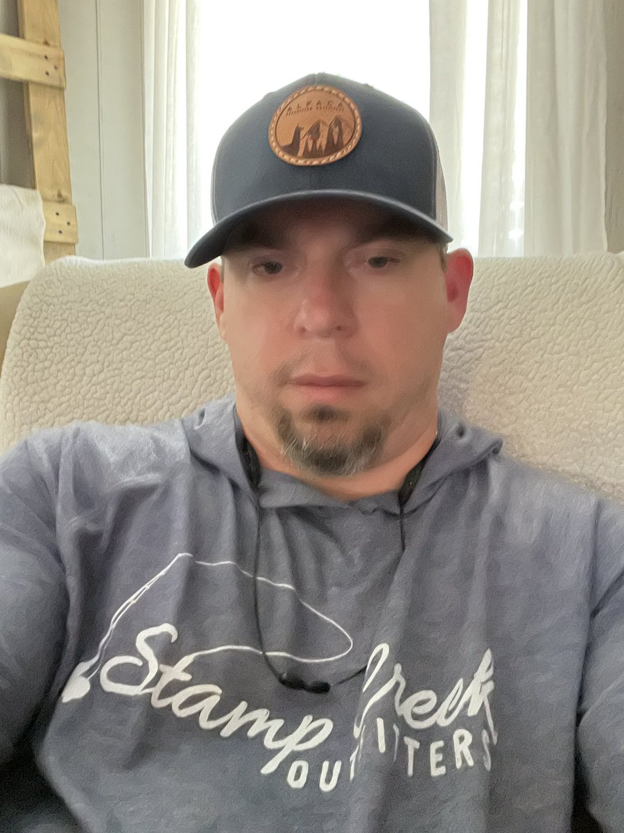 cjburns19's tweet photo. Wearing my new @StampCreekOut shirt! This thing is awesome! Go check them out! https://t.co/hK5HYG2jQz