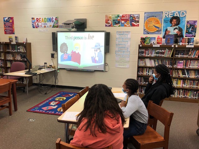 casatta7's tweet photo. Using music and games to teach point of view in literature during library class. https://t.co/EPh4zyCgsA
@RCSDLibraries @RCSDNYS @RCSDNYS https://t.co/bRVGvDyXRN