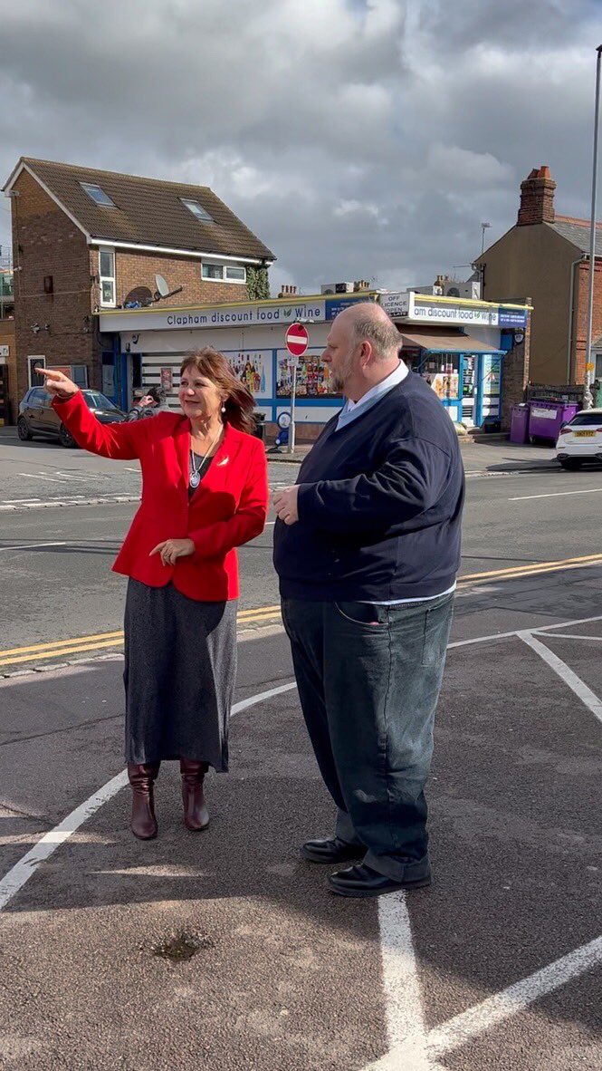 ‼️Friday Round up‼️
This week I have been out and about in the sunshine talking to residents and Councillors about issues facing Bedford☀️💯 
tom4change.uk

#tomforchange #tomcametolisten #ukpolitics #politics #bedford #biddenham #clapham #wootton