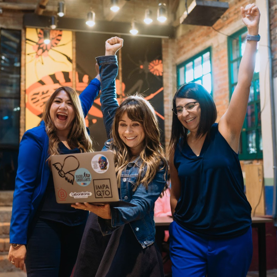 GoogleStartups's tweet photo. “We’ve witnessed the tremendous impact that women-led startup teams have, not only on the financial bottom line but also their communities.”

@IMPAQTOec has supported 122+ LATAM women founders. Learn how their mission reaches beyond #WomensHistoryMonth → https://t.co/LlFn5KeveP https://t.co/tP3Mew9bEy