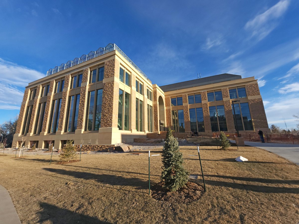 MMWyo's tweet photo. Yesterday we attended the ribbon cutting for @UWyonews Science Initiative building. The new facility will allow the University to become a Tier-1 school for science programs. 5-story, 180,000 SF founded on drilled piers, with a composite steel framed floor and roof structure. https://t.co/akVEf11Sx4