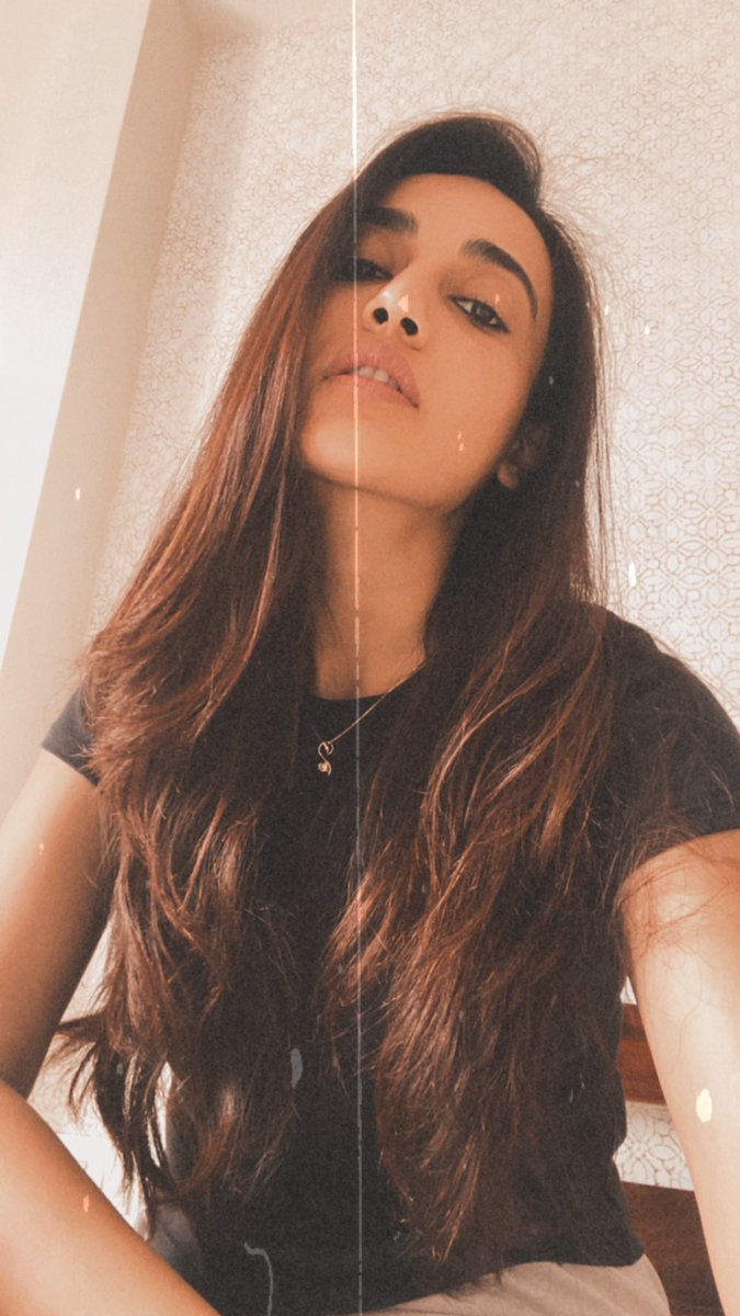 Surbhi Jyoti tweet media