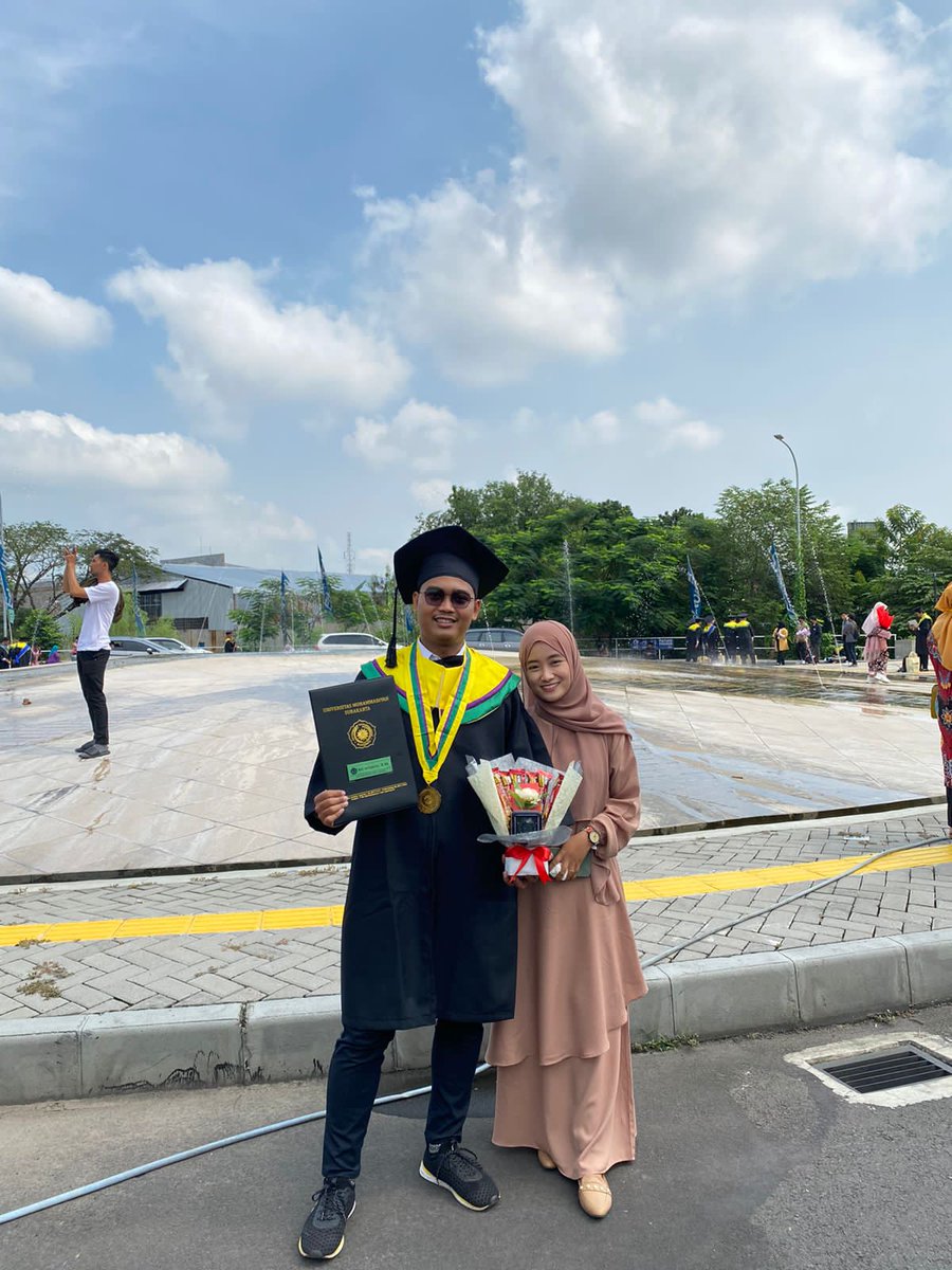 blueismeok's tweet photo. Proud of u Mas♡ Selamaaaattt atas pencapaiannya. Semoga ilmunya bermanfaat😘 @adiariyanto28 https://t.co/jsUKUNUrcj
