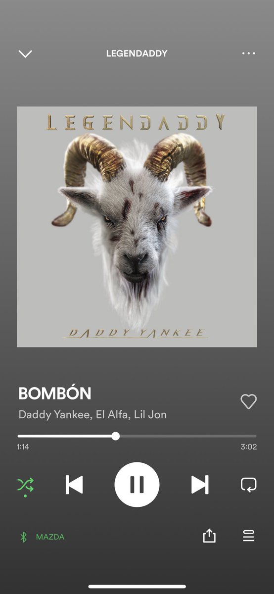 LEUtO's tweet photo. Tengo un bajón de azúcar y esas nalgas te digo real lo que son, son un bombón, son un bombón, son un bombón, bom, bom, bom… #lafav https://t.co/RqTtBjuhzq